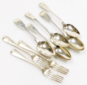 A collection of silver flatware, to include three old English pattern dessert forks with engraved initials, London 1907, various fiddle pattern dessert spoons, etc., 10&frac14;oz.