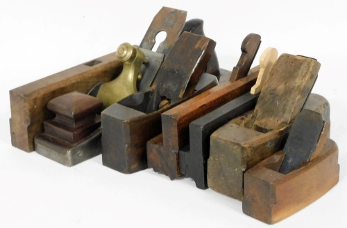 Vintage tools, wood planes, a cast steel wooden handled wood plane with brass and metal mounds, 14cm high, various others, etc. (a quantity)