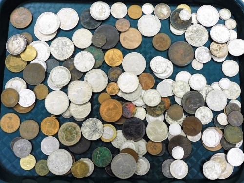 Various coins, pre decimal low denomination, half crown 1931, Victorian 1887 half crown, half penny 1900 with original Patina, various others, etc. (a quantity)