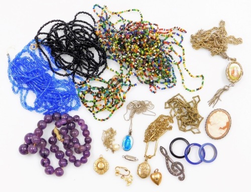 A group of various costume jewellery, to include amethyst type beaded necklaces, string necklaces, gold plated chains, a cultured pearl pendant and chain, on fine link 9ct gold chain, 1g, etc. (a quantity)