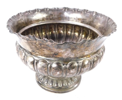 An Edward VII silver rose bowl, with flared top and semi fluted body on a fluted foot, Chester 1903, 15&frac34;oz gross.