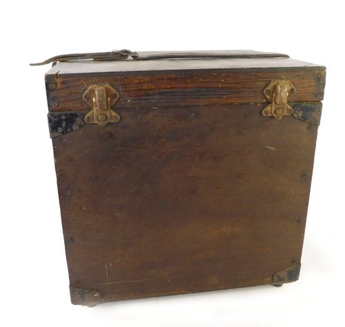 A military wooden ammunition box, 32cm high, 31cm wide, 26cm deep.