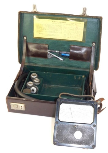 A Velocity Metro Vick velometer, boxed.