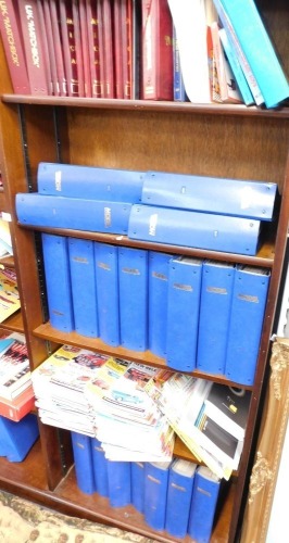 A quantity of Model Collector magazines, Matchbox Collectors Magazines, Models of Yesteryear, etc., in presentation ring binders. (5 shelves)